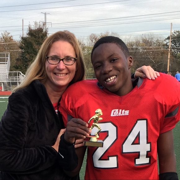 Meet The Posher, Jennifer! - Picture 7 of 8